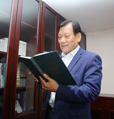 从周至县永红林场护林员到奥地利维也纳