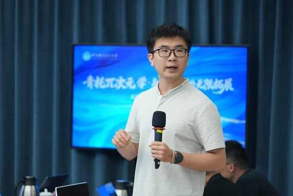 由ab娱乐官网手机版登录部思想政治工