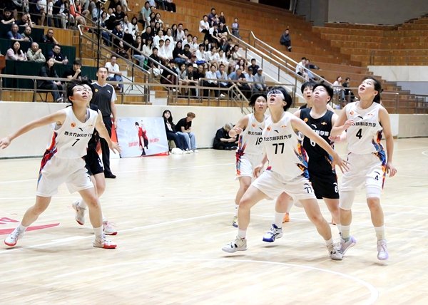 由中国学生体育联合会主办