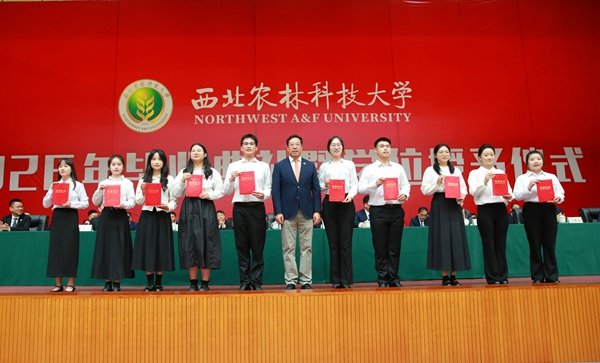 即将离开母校